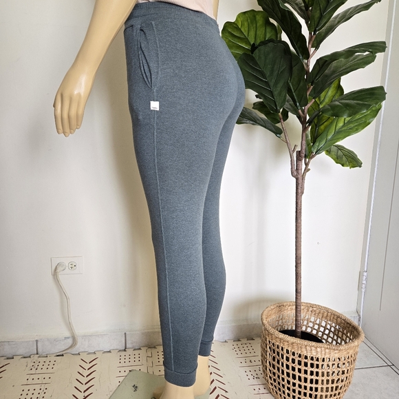 Vuori Performance Jogger Olive Green Color Size S Women's Sporty Running Gym - Picture 3 of 14